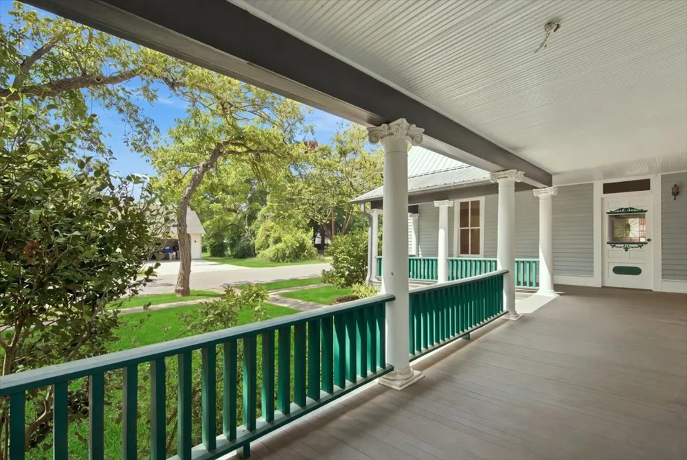500 Ramona Street Smithville, TX 78957