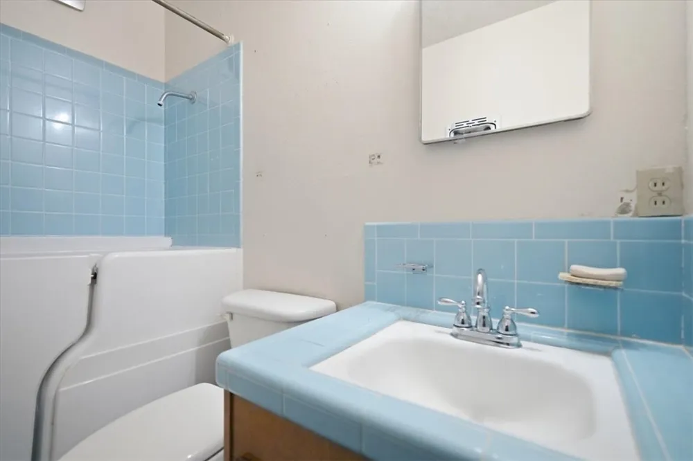 1358 Ocean Ingleside, TX 78362