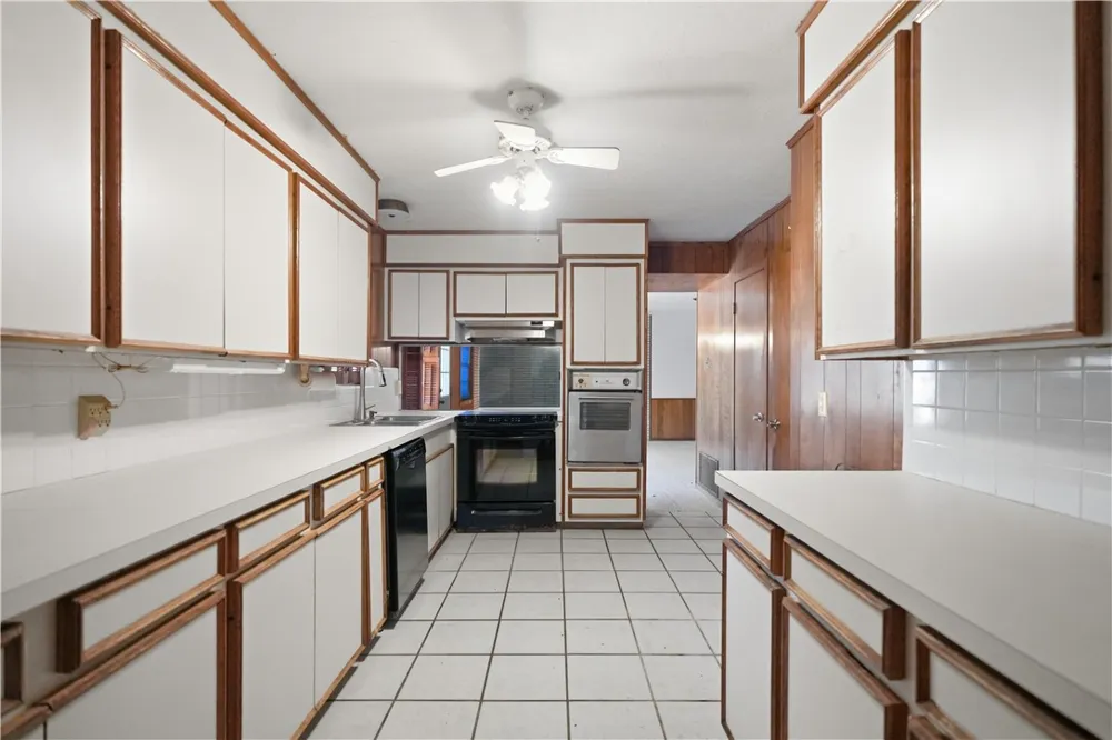 1358 Ocean Ingleside, TX 78362