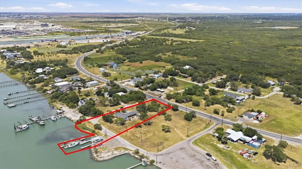 1358 Ocean Ingleside, TX 78362