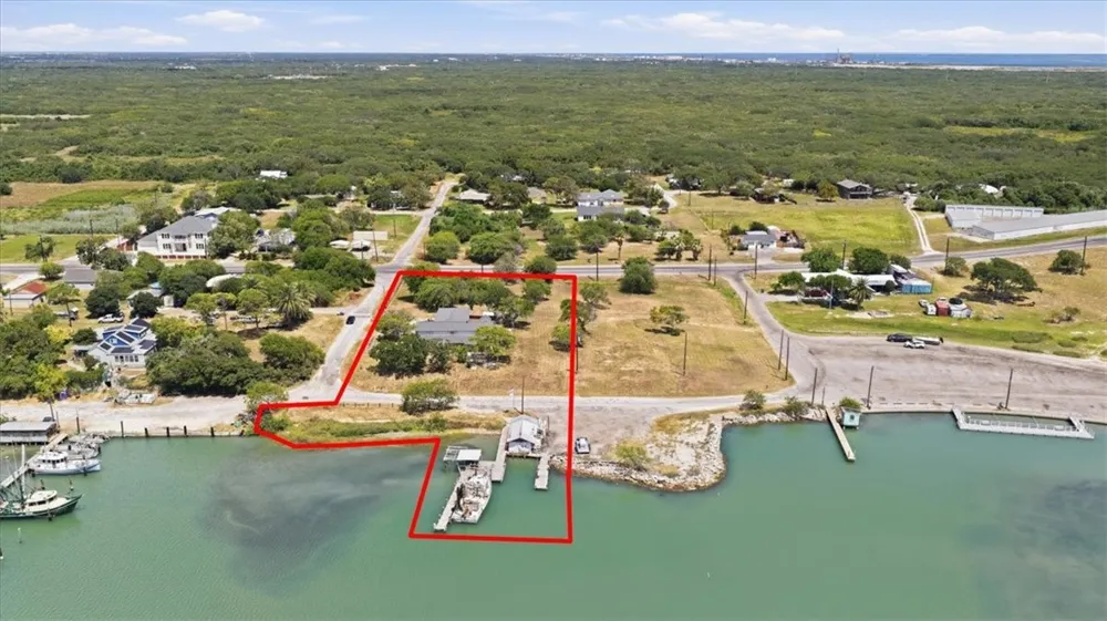 1358 Ocean Ingleside, TX 78362