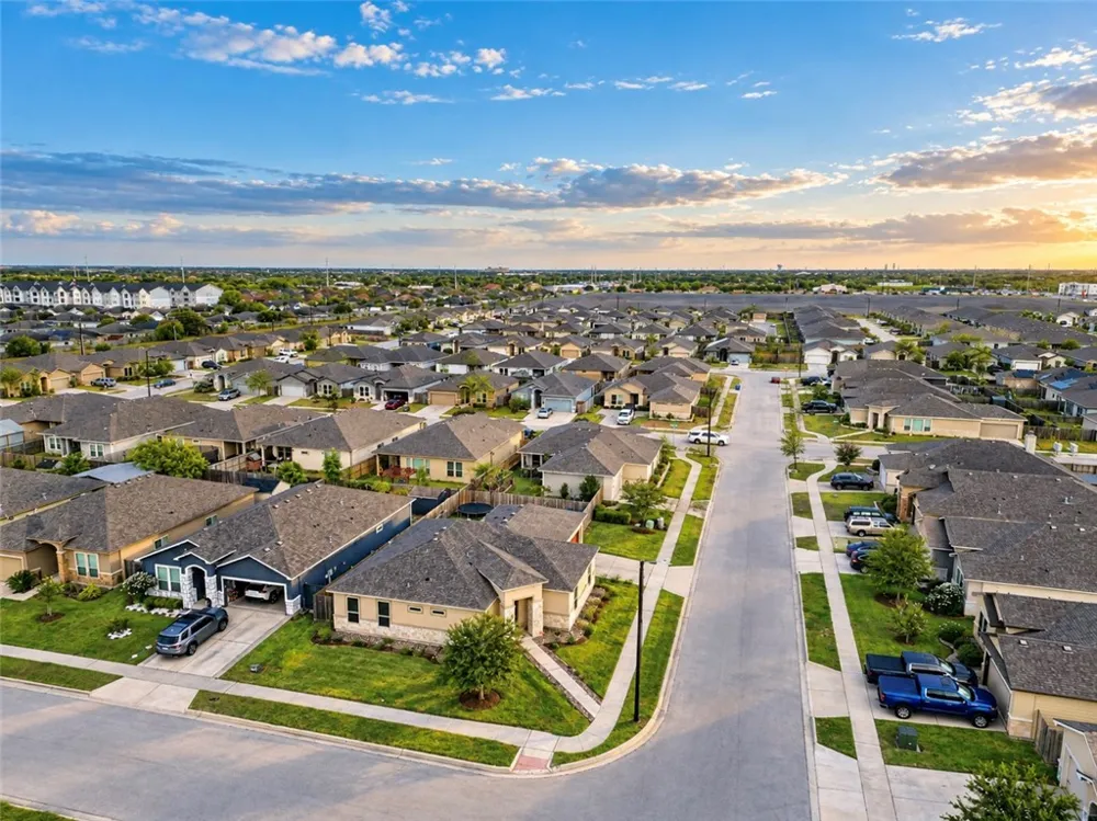 2201 Diamond Drive Corpus Christi, TX 78414
