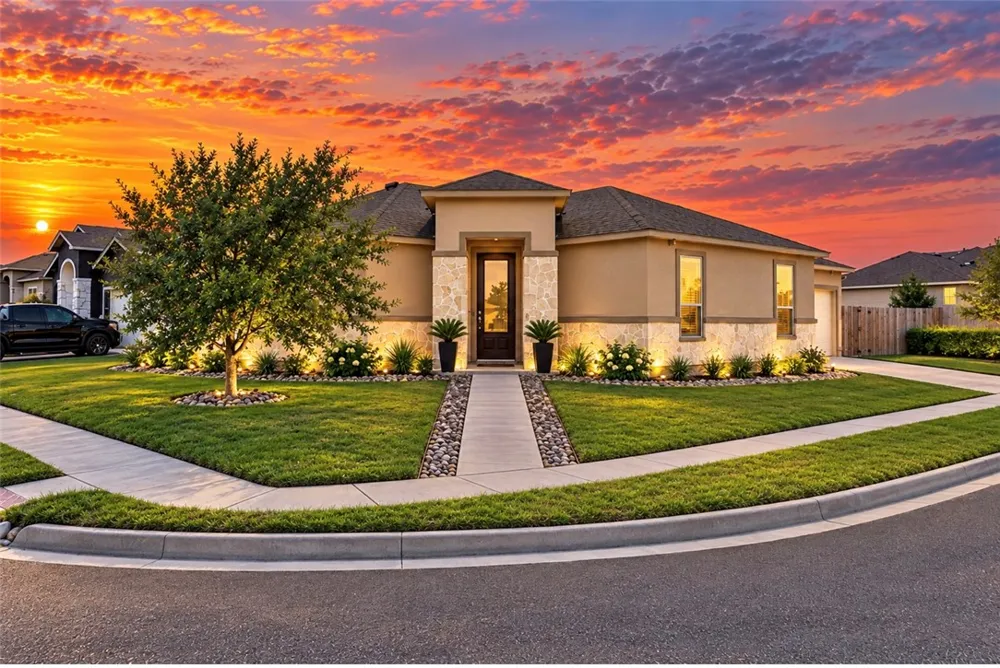 2201 Diamond Drive Corpus Christi, TX 78414