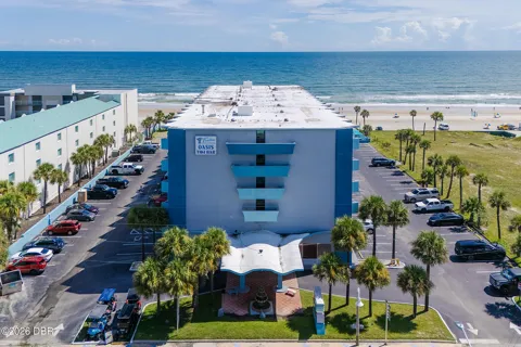 313 S Atlantic Avenue #520