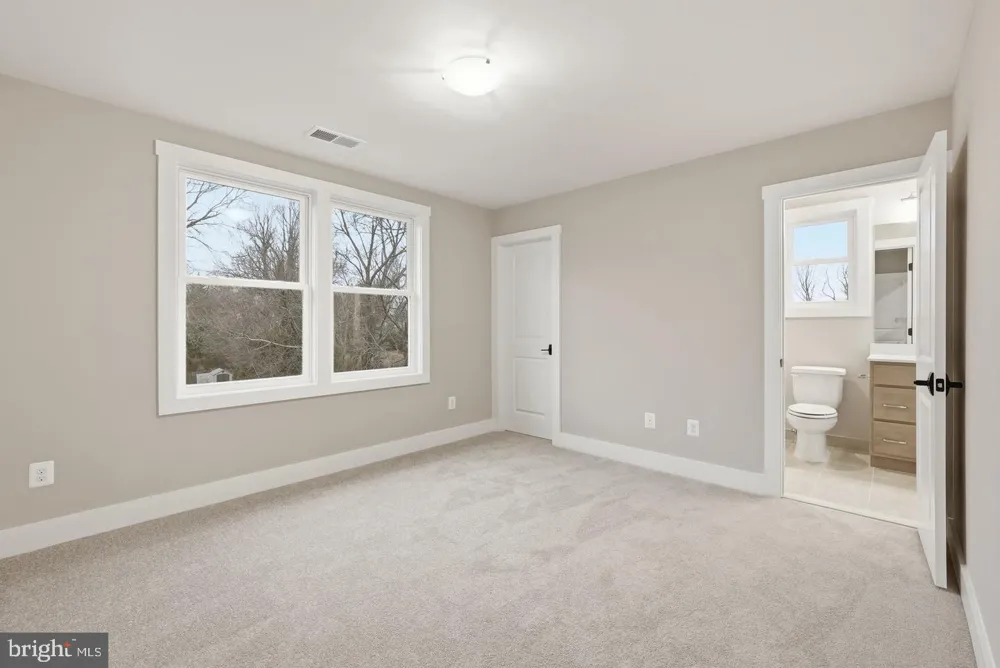 3410 BURROWS AVENUE Fairfax, VA 22030