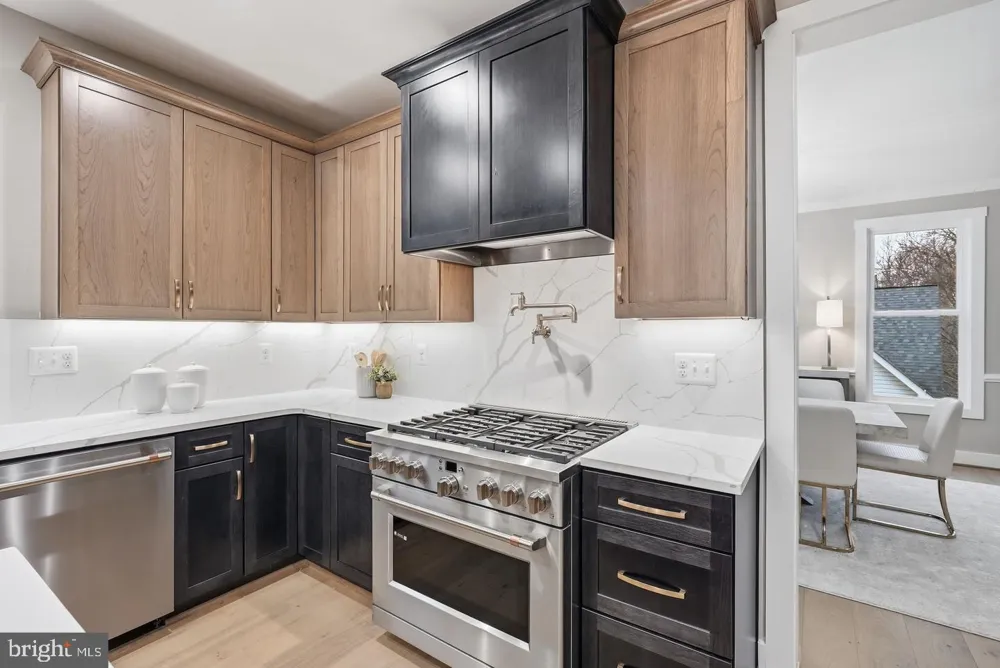 3410 BURROWS AVENUE Fairfax, VA 22030