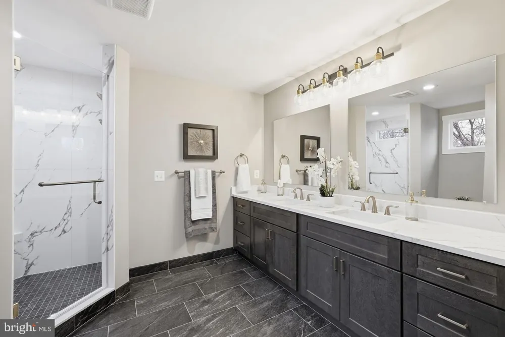 3410 BURROWS AVENUE Fairfax, VA 22030