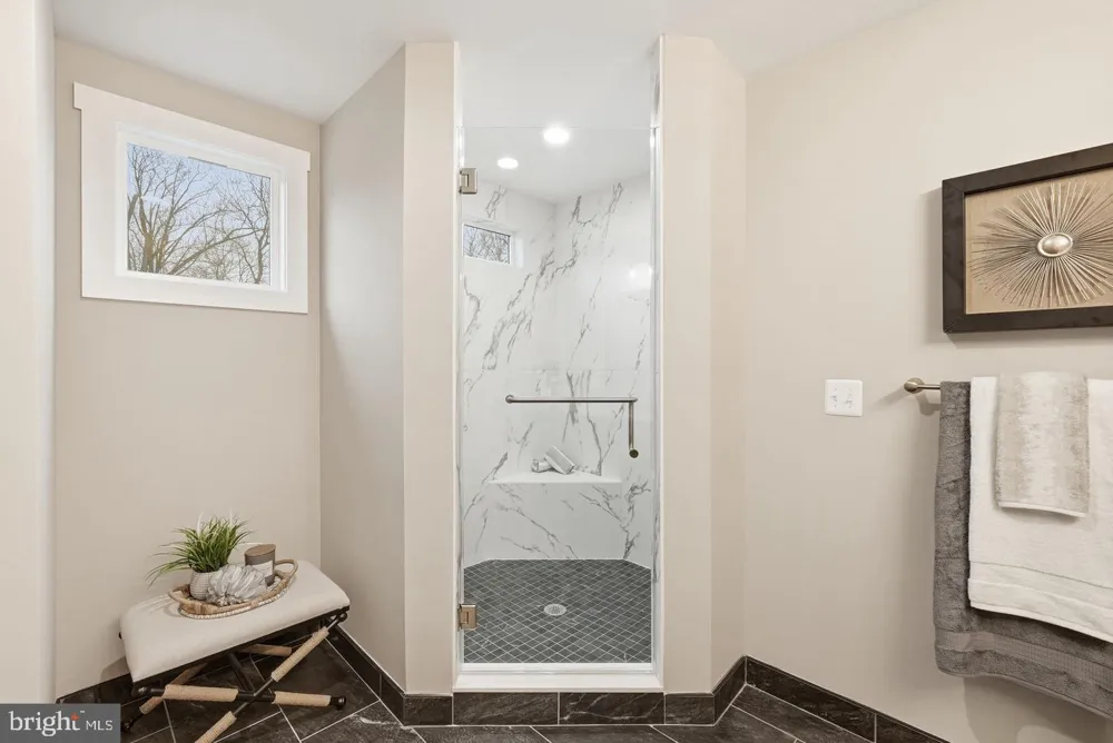 3410 BURROWS AVENUE Fairfax, VA 22030