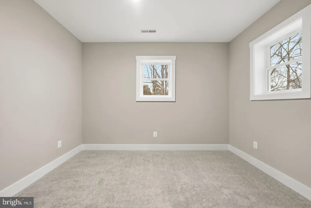 3410 BURROWS AVENUE Fairfax, VA 22030