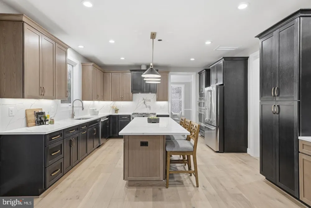 3410 BURROWS AVENUE Fairfax, VA 22030