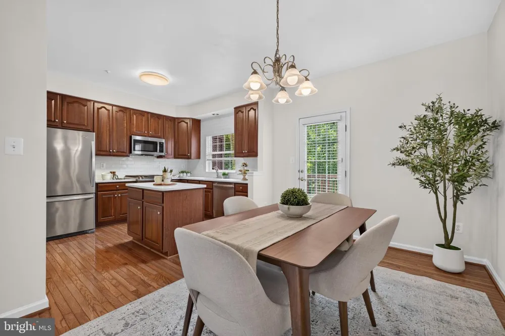 13121 ROSEBAY Germantown, MD 20874