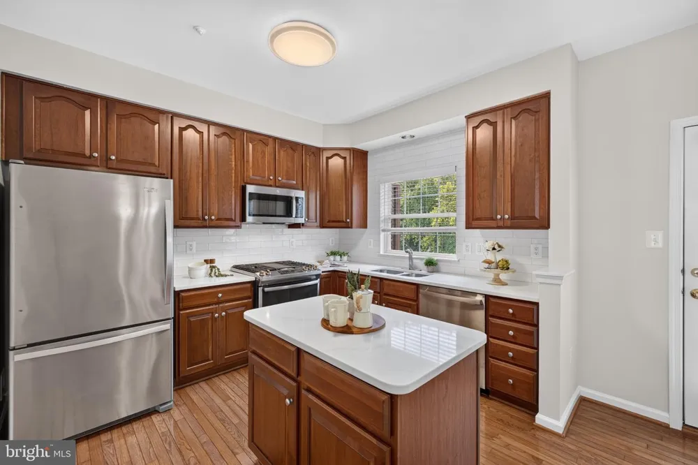 13121 ROSEBAY Germantown, MD 20874