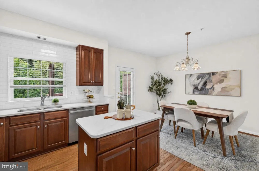 13121 ROSEBAY Germantown, MD 20874