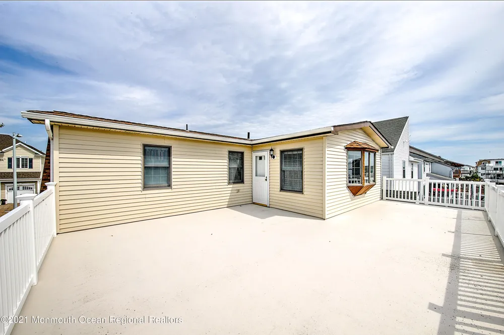 31 Peggy Lane Manahawkin, NJ 08050
