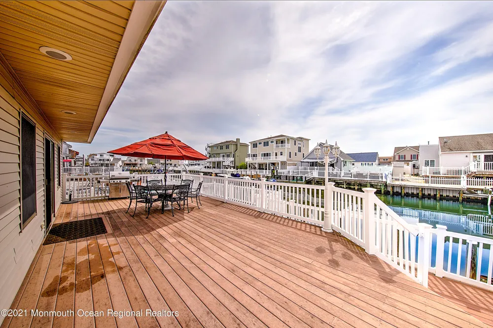 31 Peggy Lane Manahawkin, NJ 08050