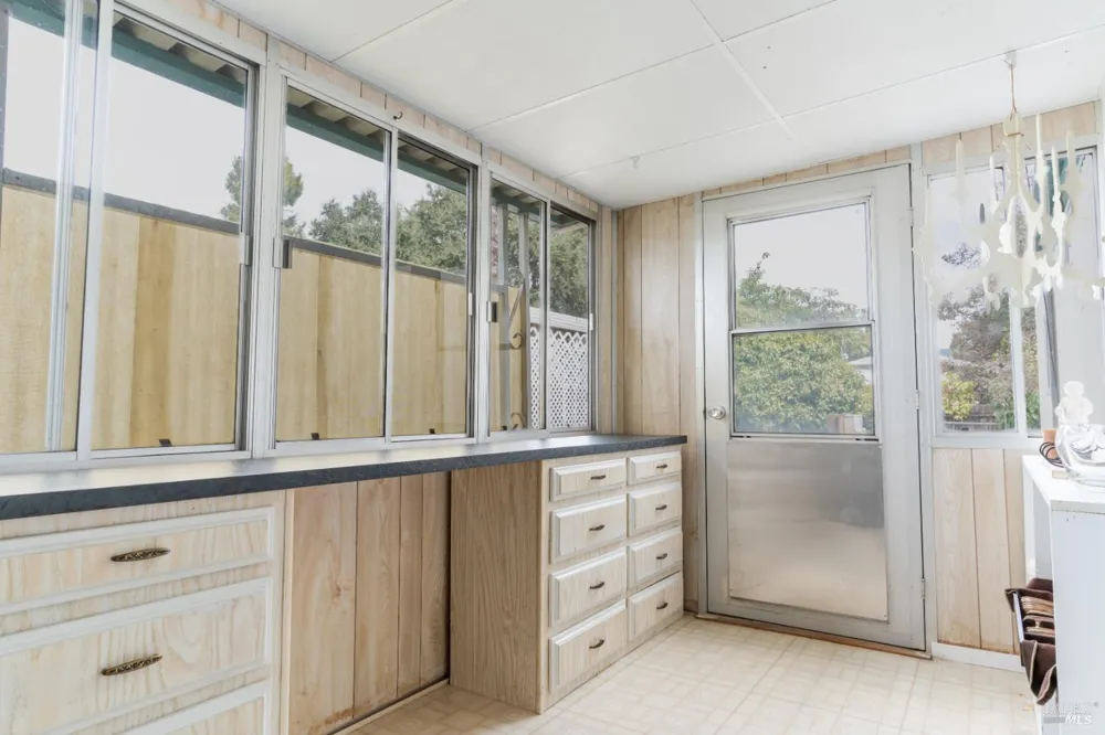 460 E Gobbi Street ##6 Ukiah, CA 95482