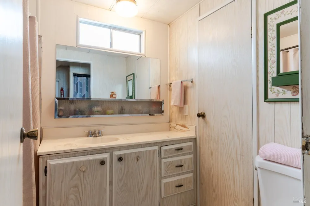 460 E Gobbi Street ##6 Ukiah, CA 95482
