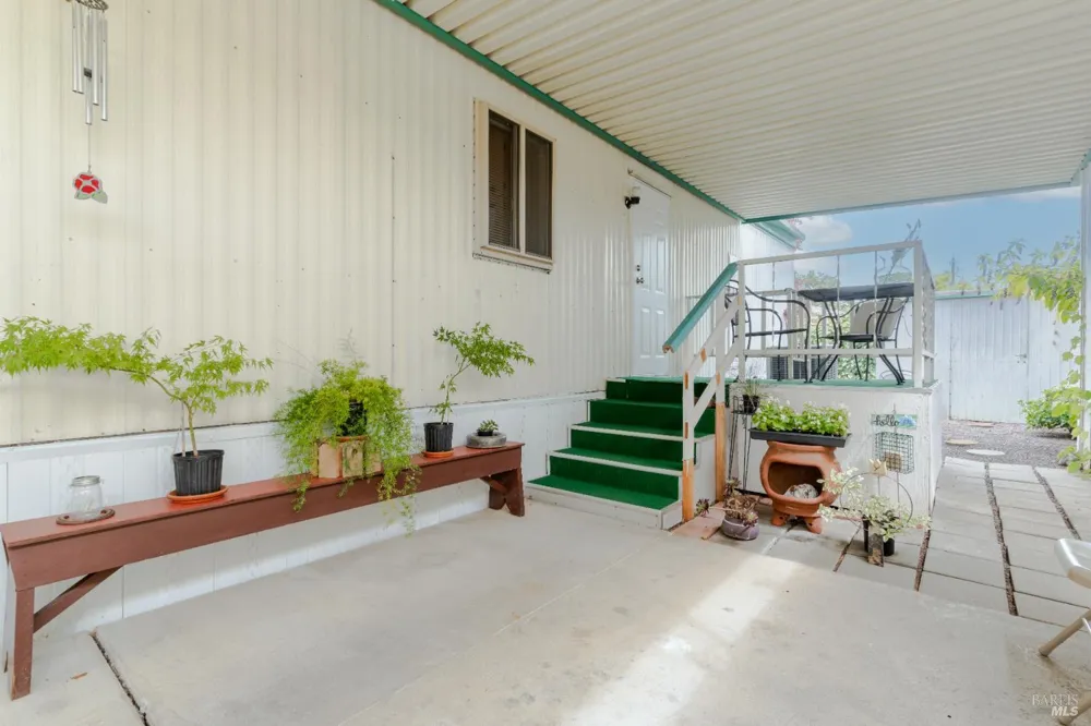 460 E Gobbi Street ##6 Ukiah, CA 95482