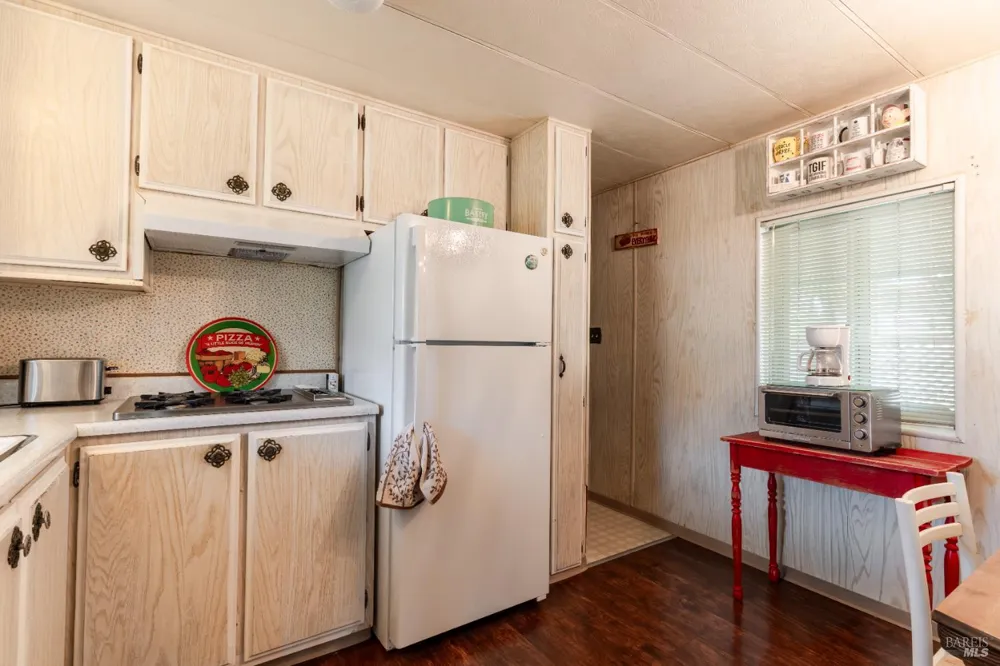 460 E Gobbi Street ##6 Ukiah, CA 95482