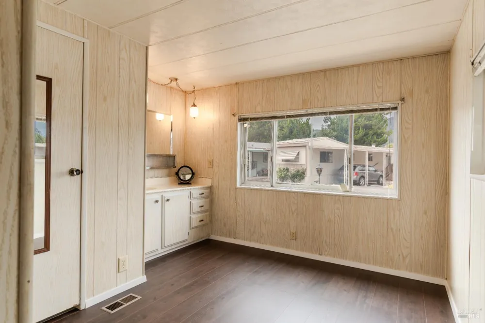 460 E Gobbi Street ##6 Ukiah, CA 95482