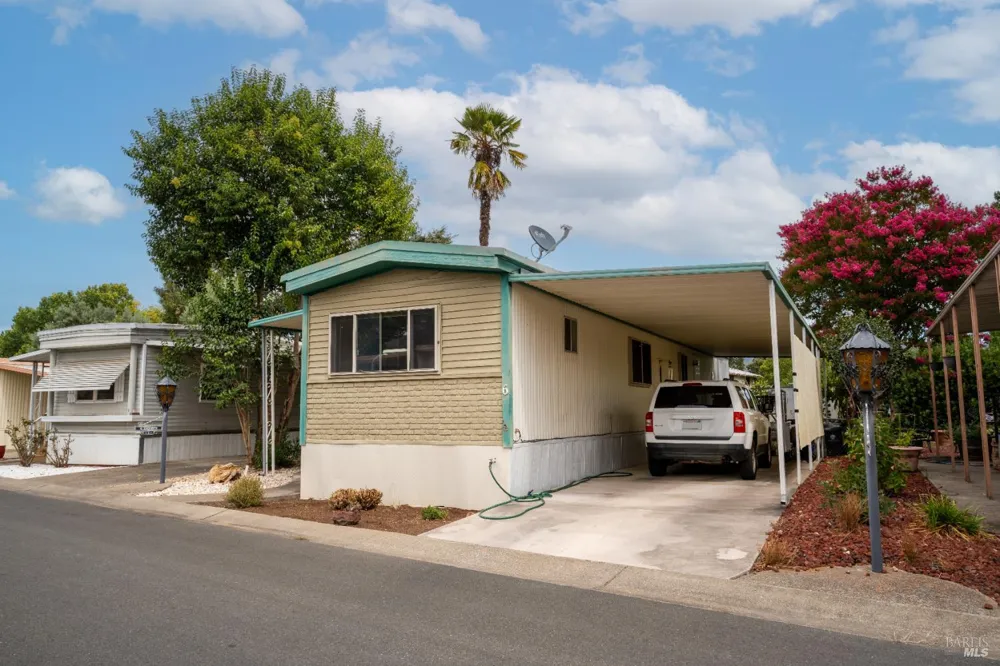 460 E Gobbi Street ##6 Ukiah, CA 95482