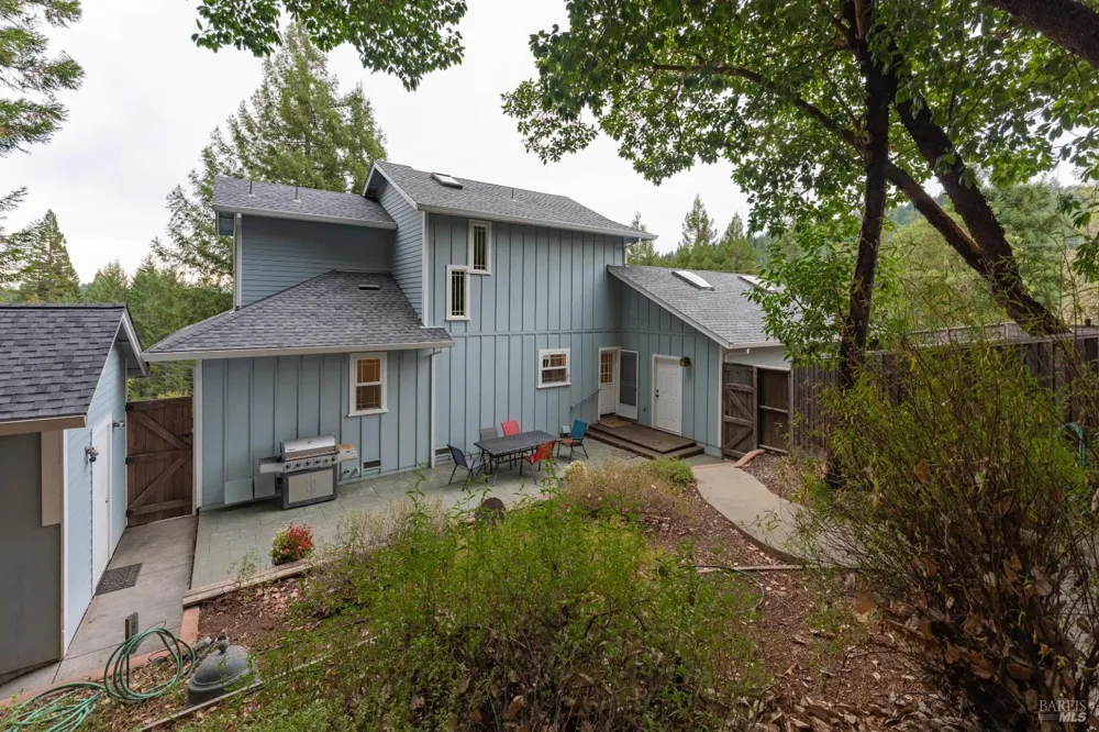 2398 Poppy Terrace Willits, CA 95490