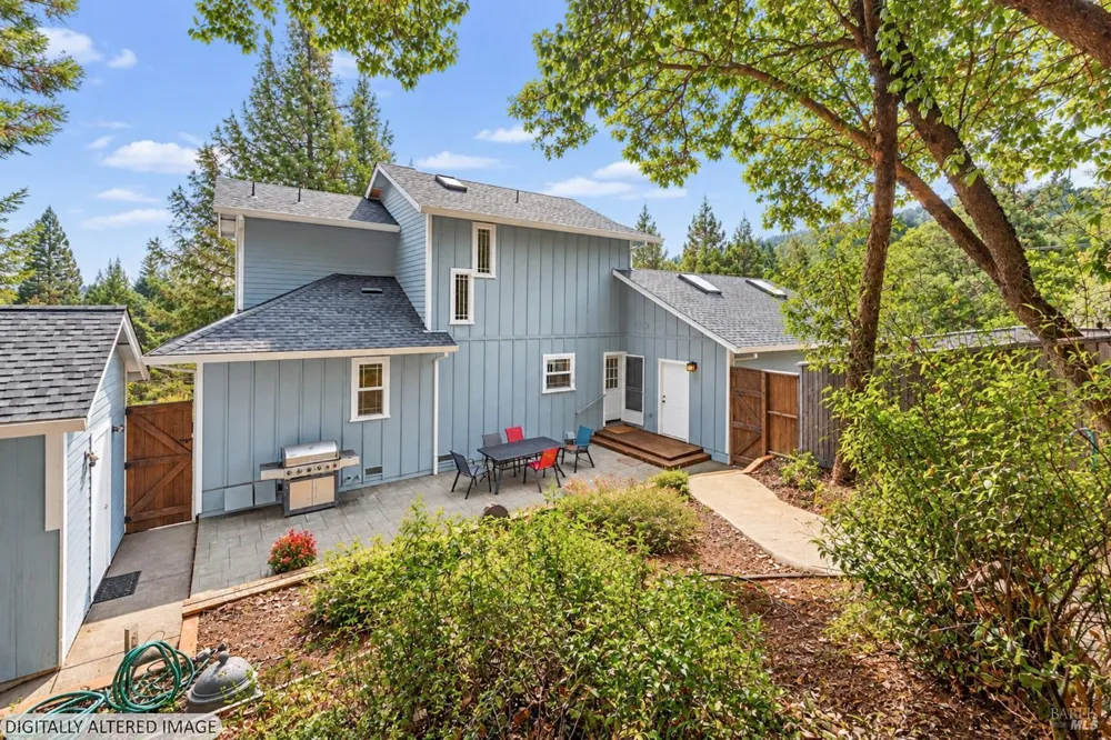 2398 Poppy Terrace Willits, CA 95490