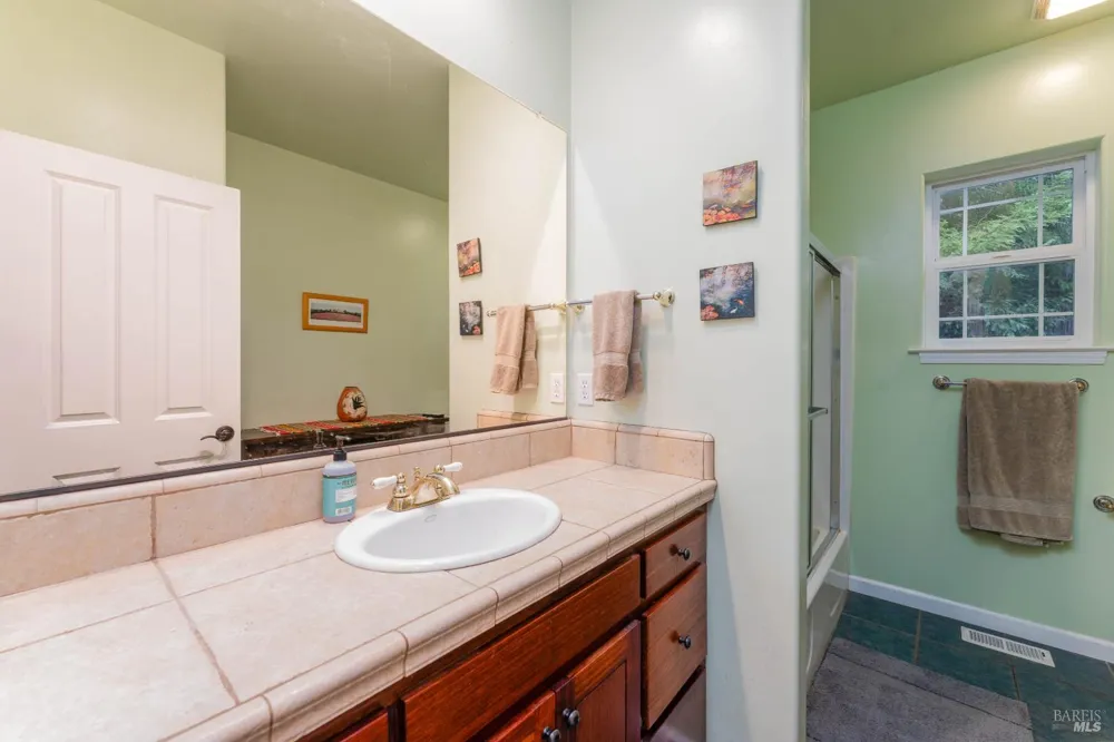 2398 Poppy Terrace Willits, CA 95490