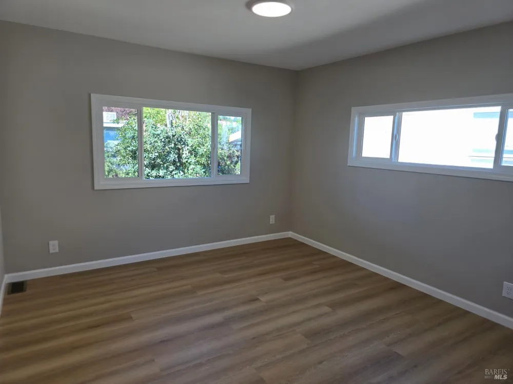 82 Cardinal Way Santa Rosa, CA 95409