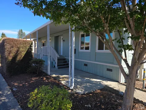 82 Cardinal Way