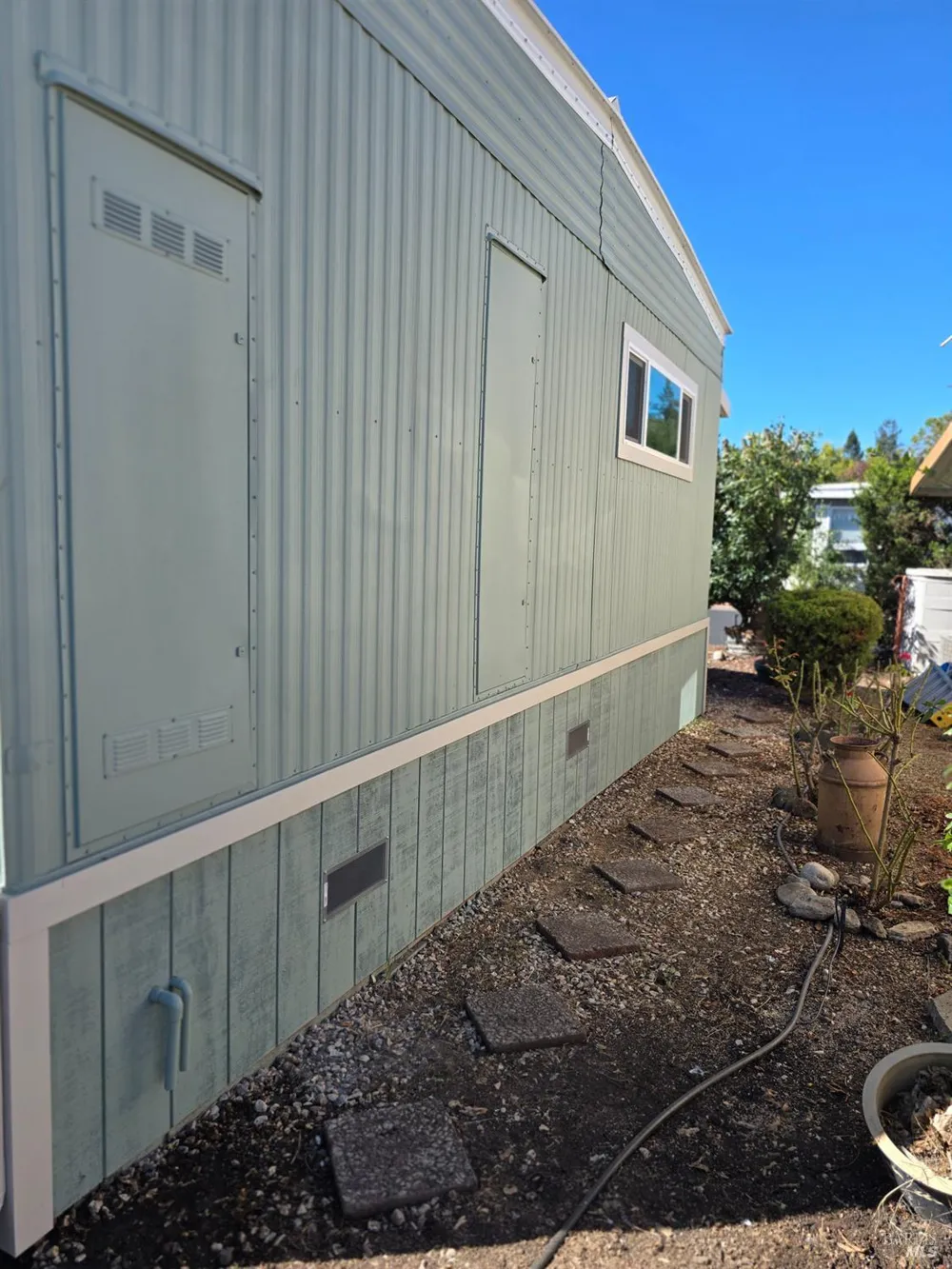 82 Cardinal Way Santa Rosa, CA 95409