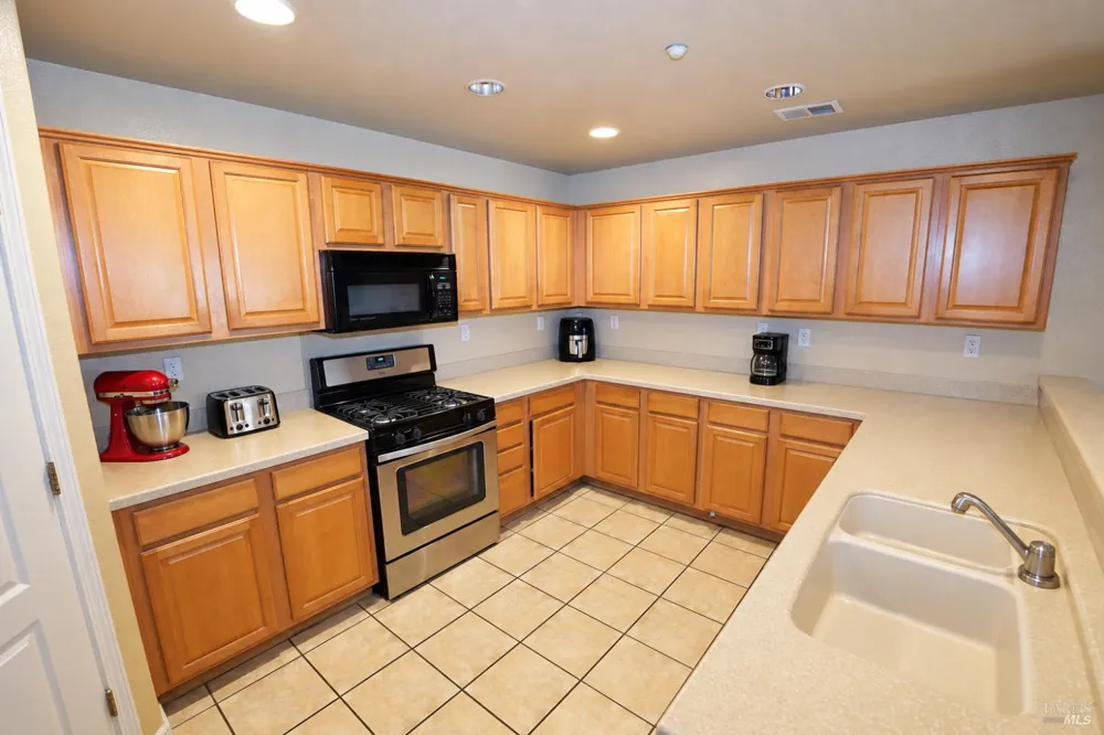 2804 Shearwater Way Fairfield, CA 94533