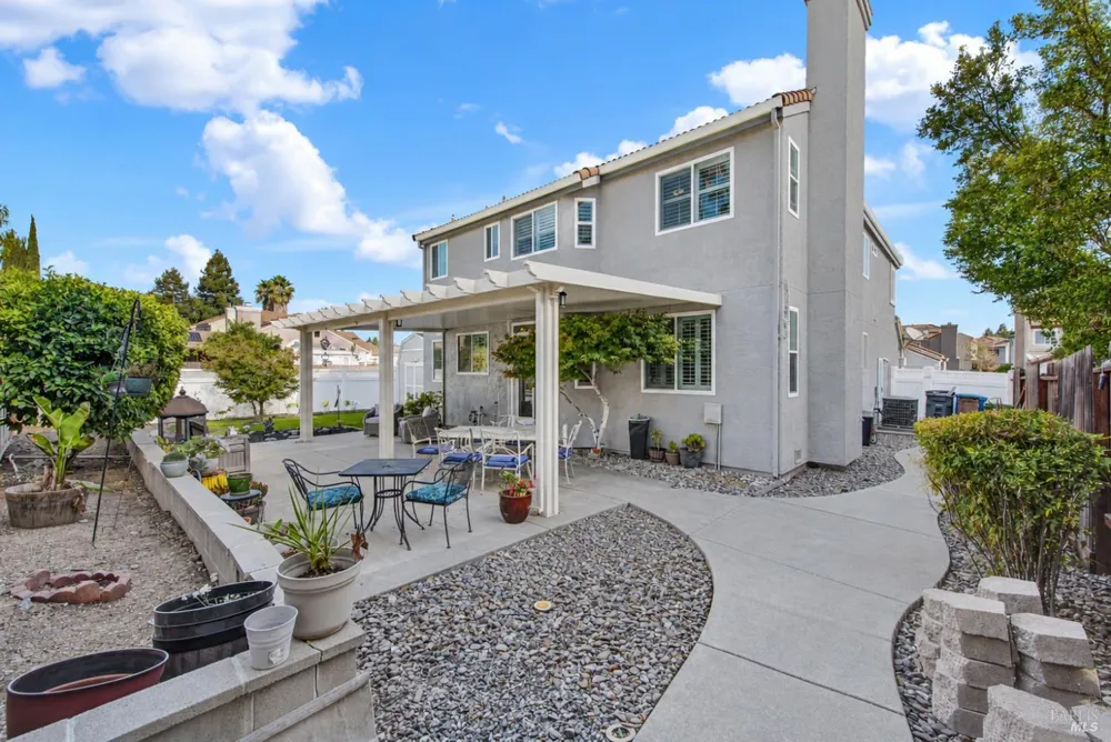 754 Roscommon Drive Vacaville, CA 95688