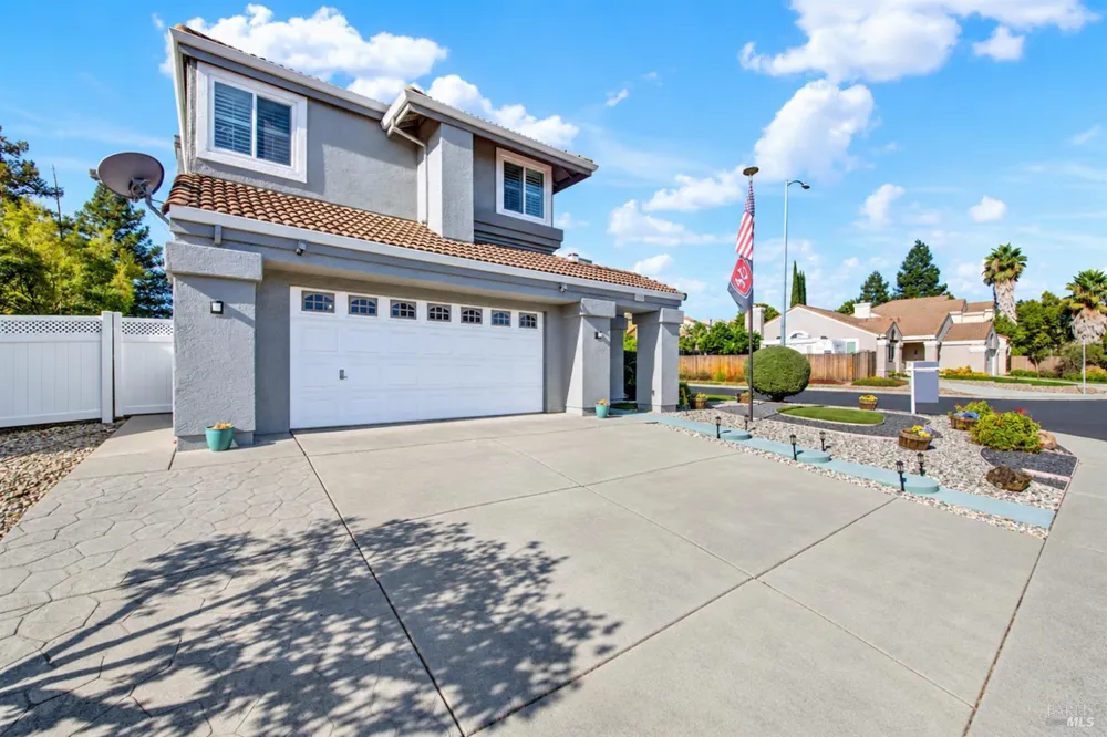 754 Roscommon Drive Vacaville, CA 95688