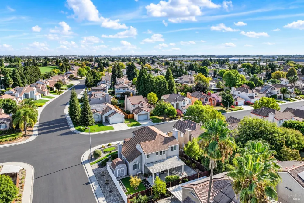 754 Roscommon Drive Vacaville, CA 95688