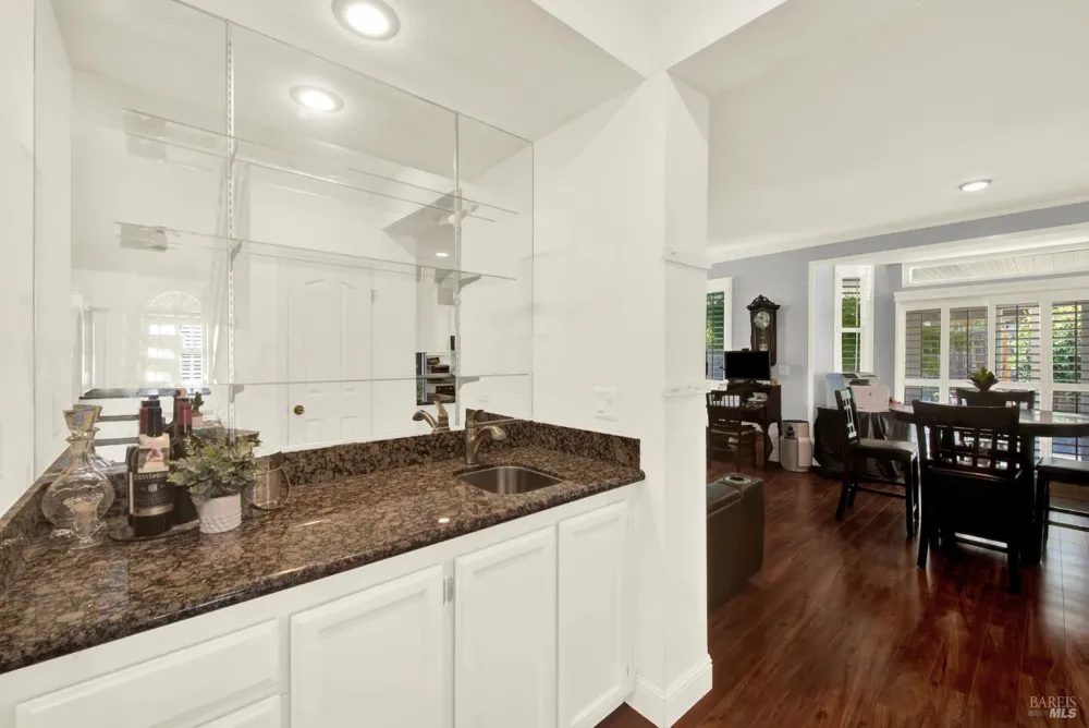 754 Roscommon Drive Vacaville, CA 95688
