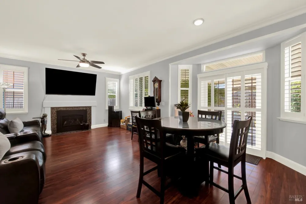 754 Roscommon Drive Vacaville, CA 95688