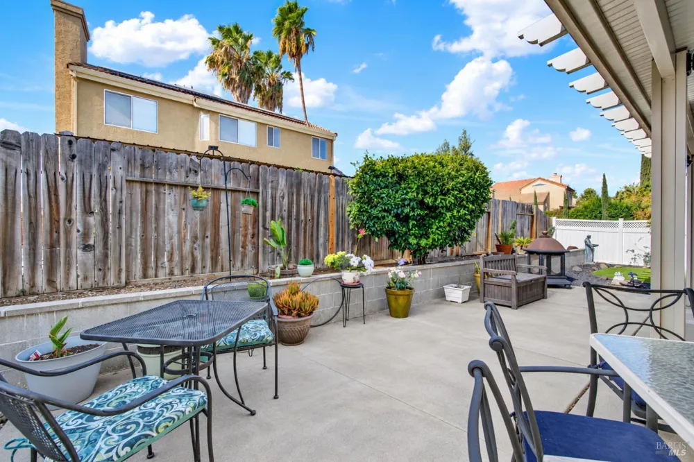 754 Roscommon Drive Vacaville, CA 95688