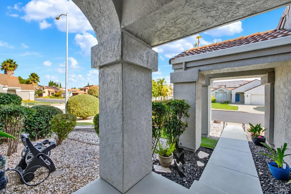 754 Roscommon Drive Vacaville, CA 95688