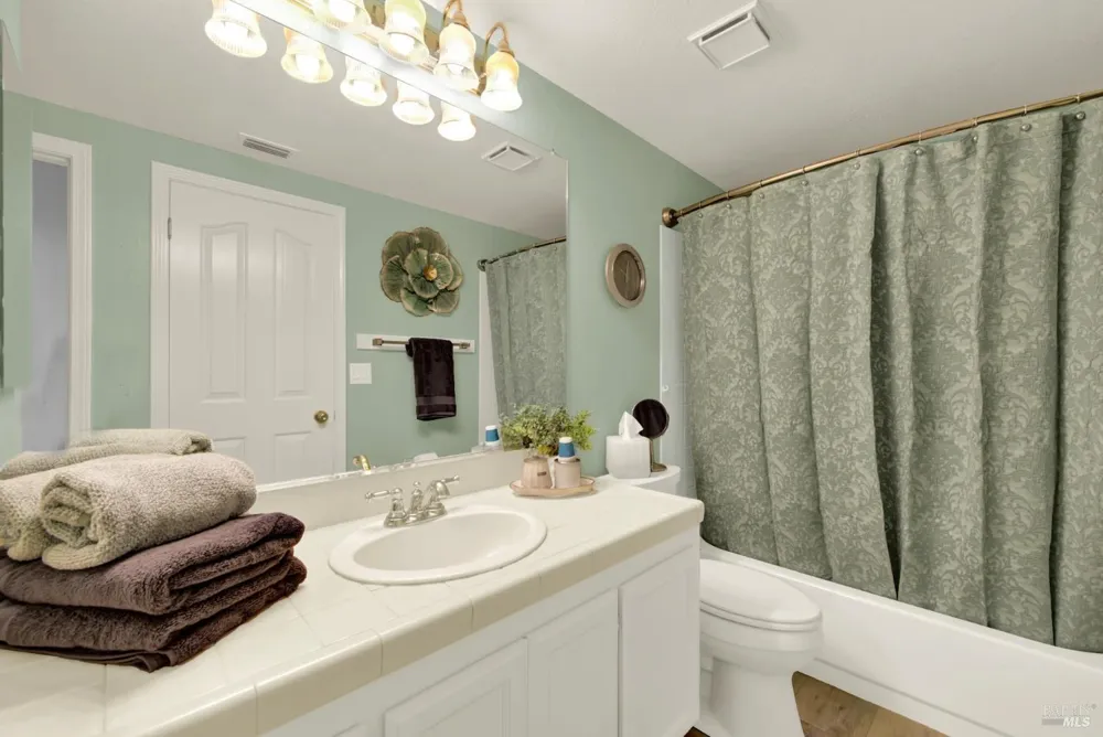 754 Roscommon Drive Vacaville, CA 95688