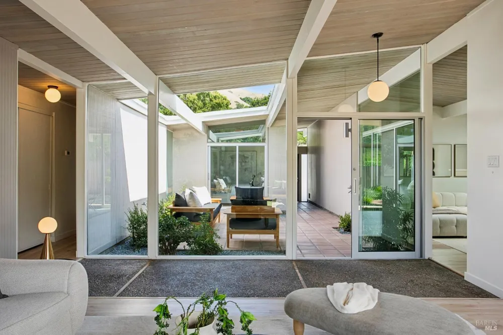 41 Mount Foraker Drive San Rafael, CA 94903