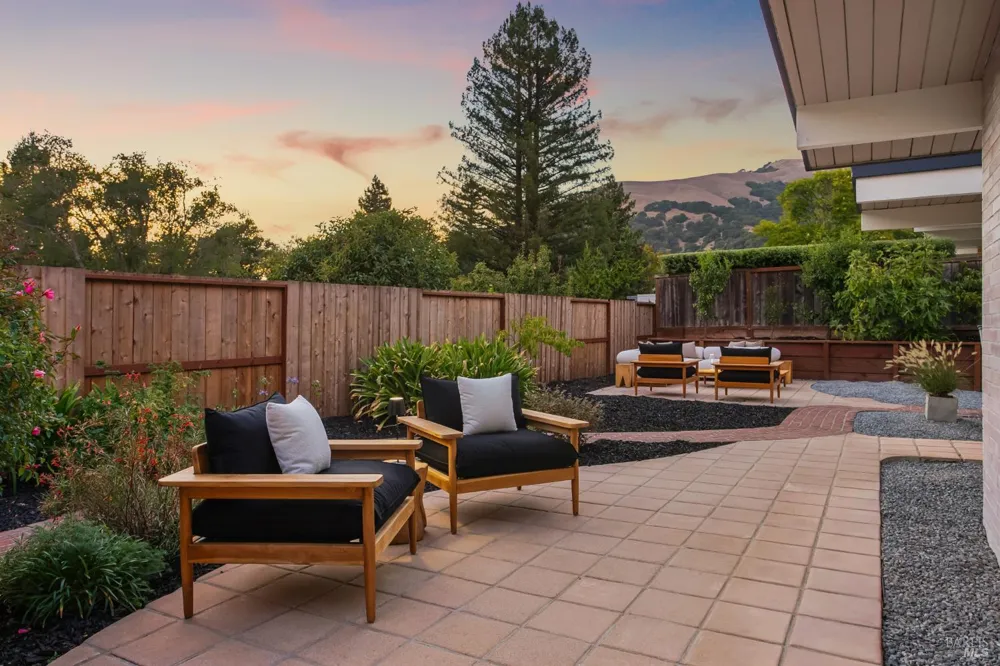 41 Mount Foraker Drive San Rafael, CA 94903