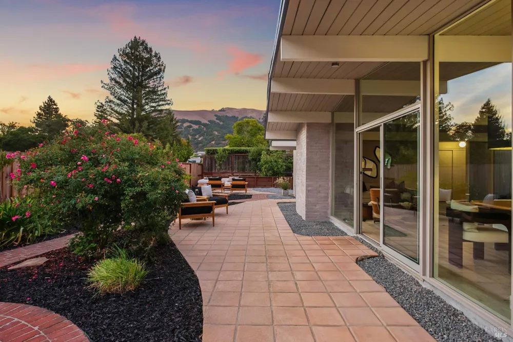 41 Mount Foraker Drive San Rafael, CA 94903