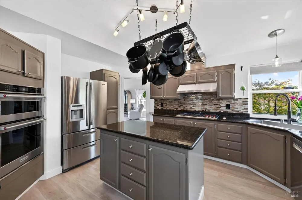 649 Windsor Drive Benicia, CA 94510