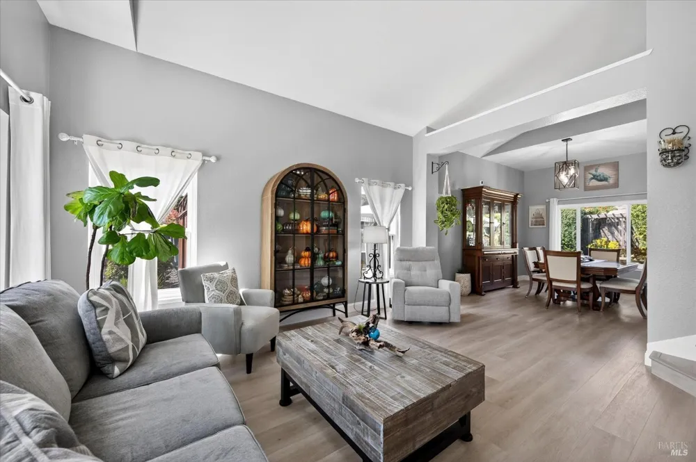 649 Windsor Drive Benicia, CA 94510