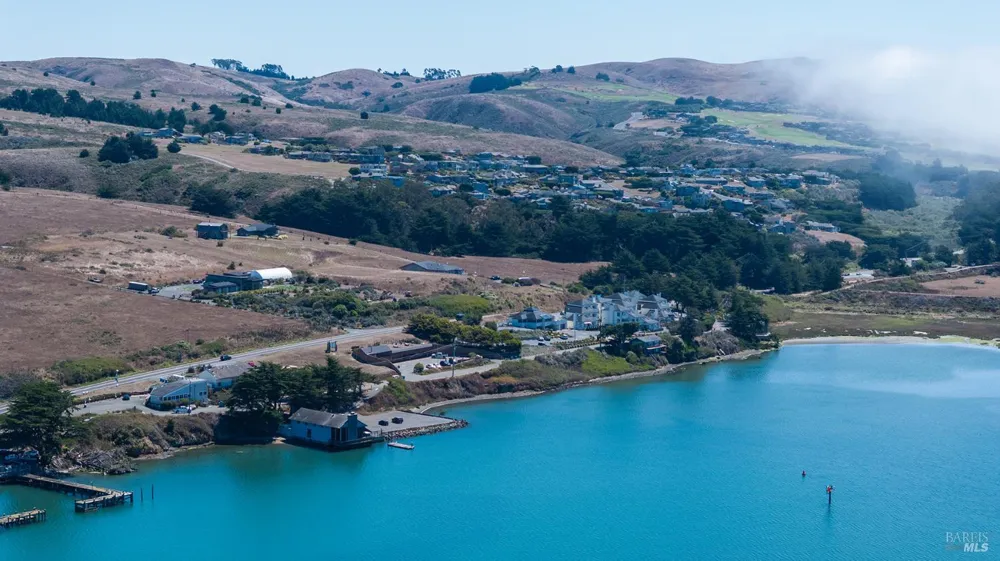 537 Highway 1 Bodega Bay, CA 94923