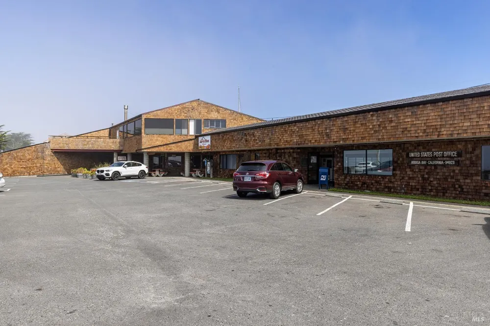 537 Highway 1 Bodega Bay, CA 94923