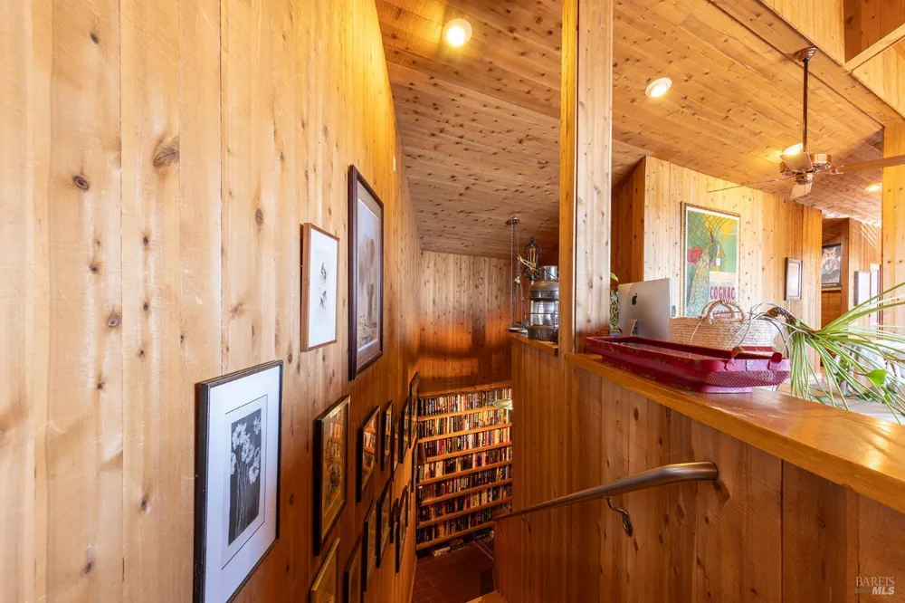 537 Highway 1 Bodega Bay, CA 94923