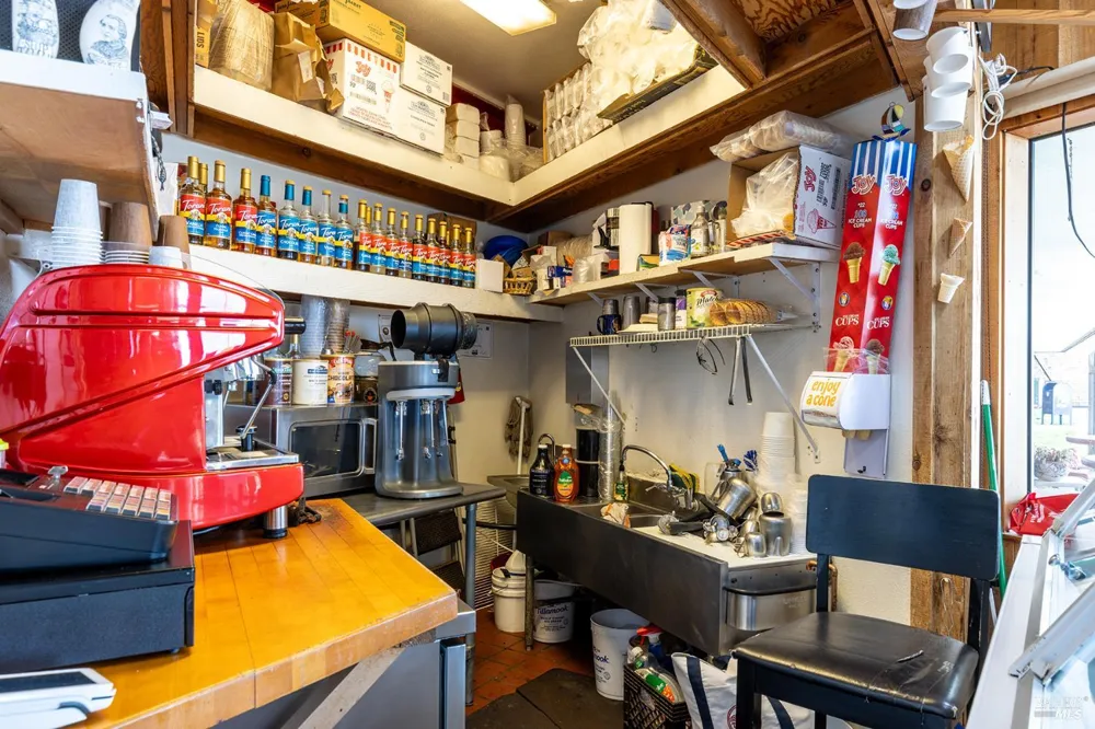 537 Highway 1 Bodega Bay, CA 94923