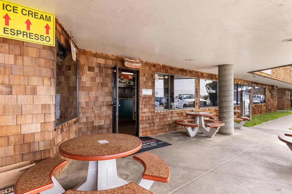 537 Highway 1 Bodega Bay, CA 94923